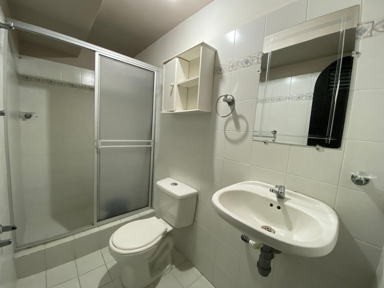 SE VENDE CASA EN BOSQUES DE PINARES 19..jpg