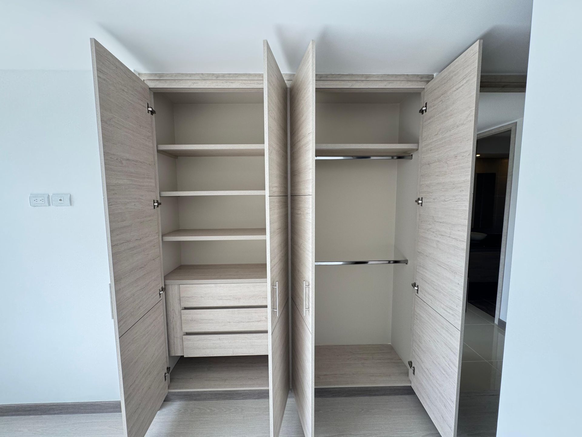 SE VENDE APTO EN HACIENDA EL CORTIJO IM.  15..jpg