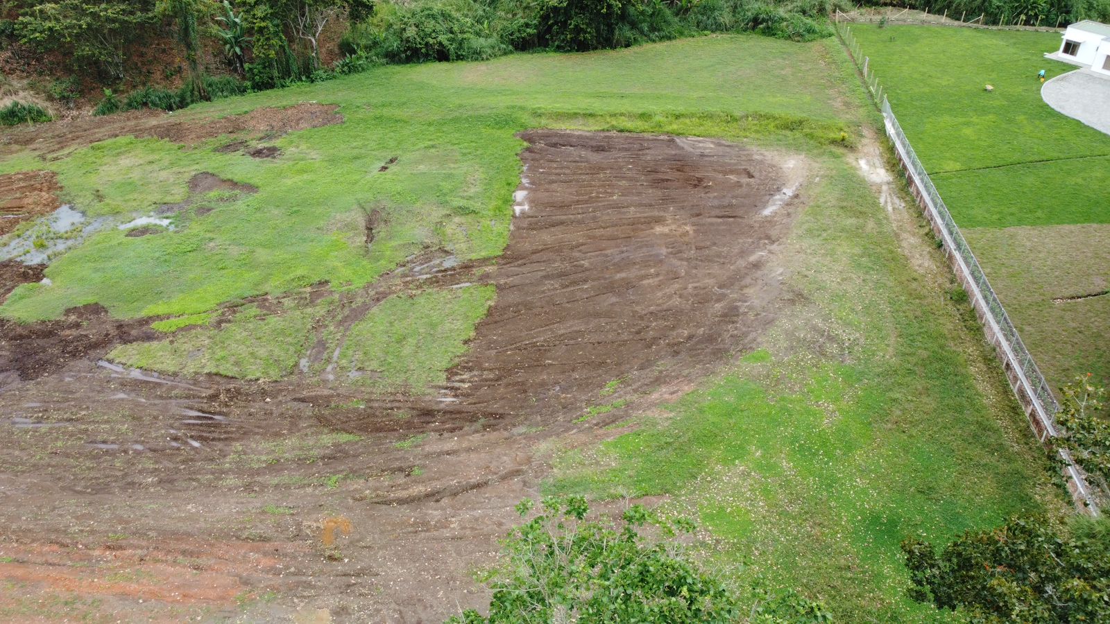 SE VENDE LOTE EN CAICEDONIA (2).jpg