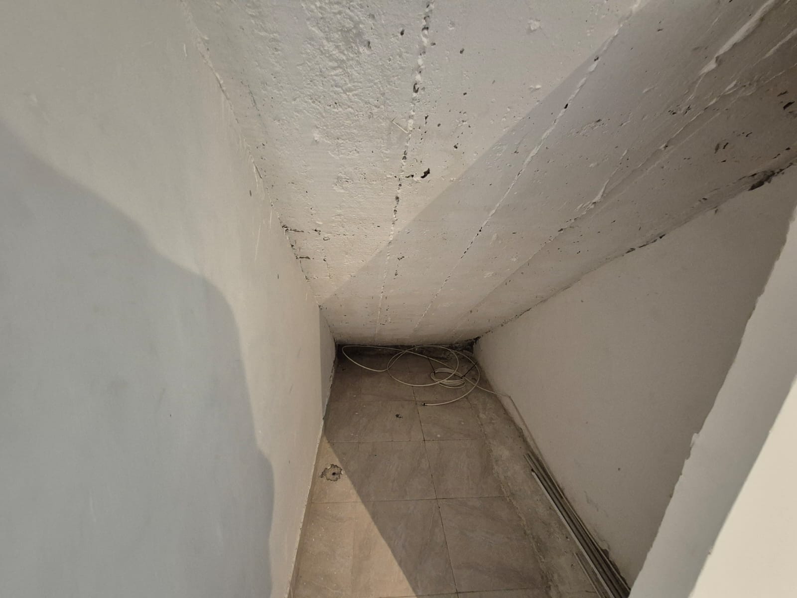 SE ALQUILA CASA  6..jpg