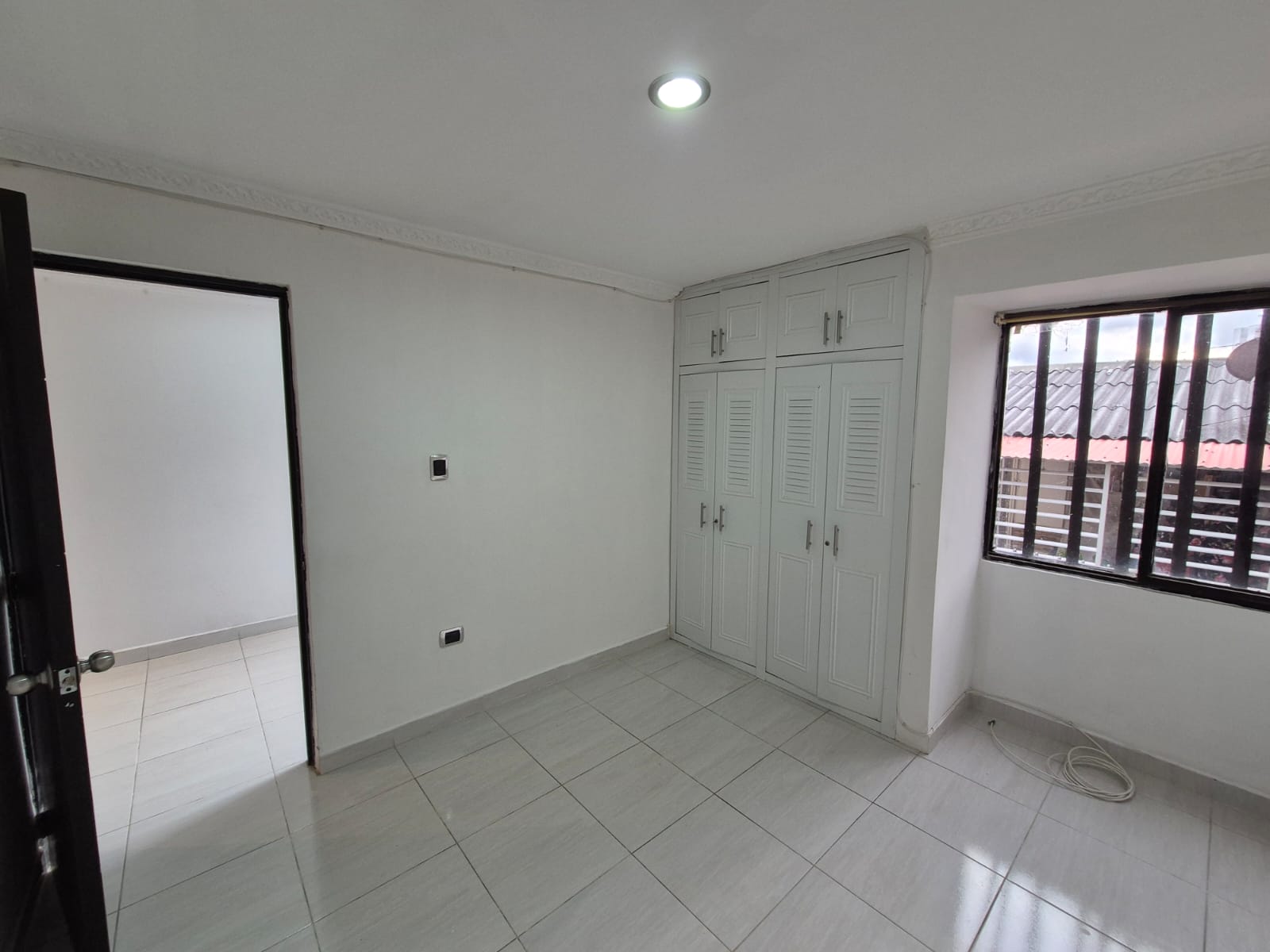 SE ALQUILA CASA  11..jpg