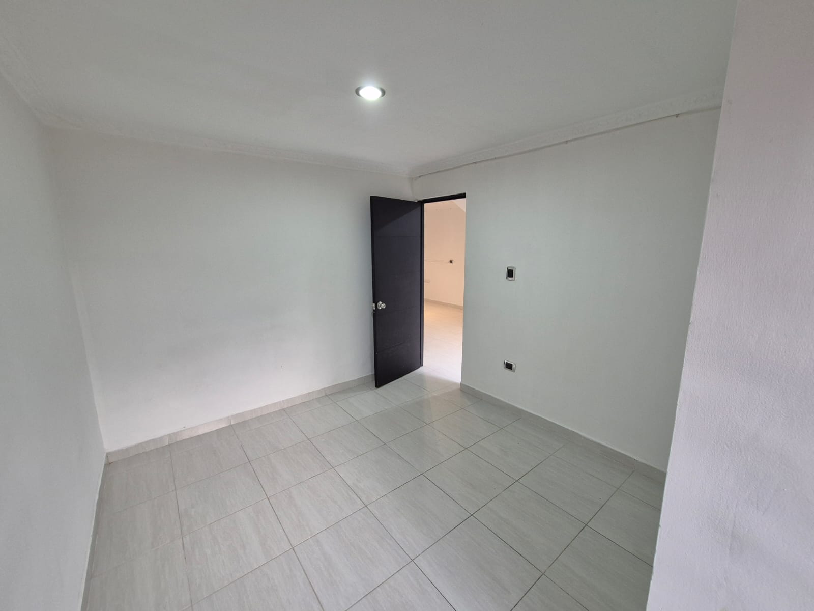 SE ALQUILA CASA  18..jpg