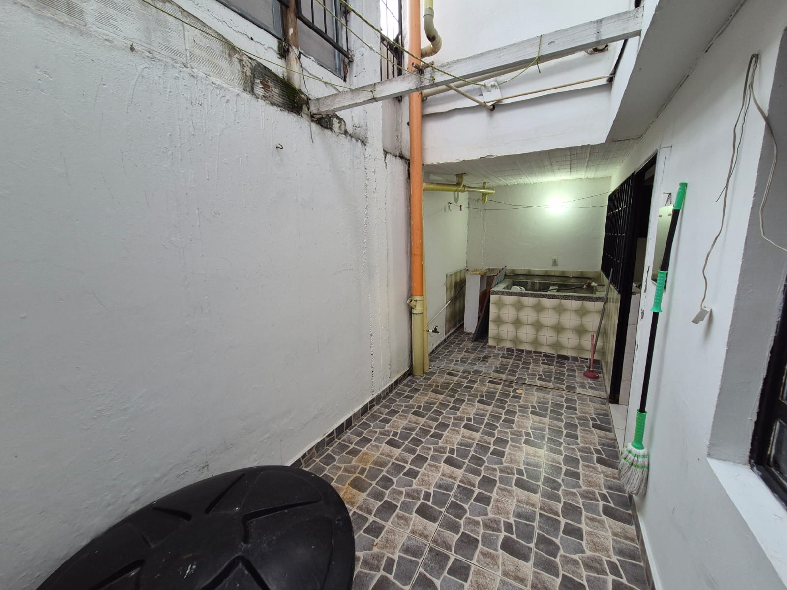 SE ALQUILA CASA  22..jpg