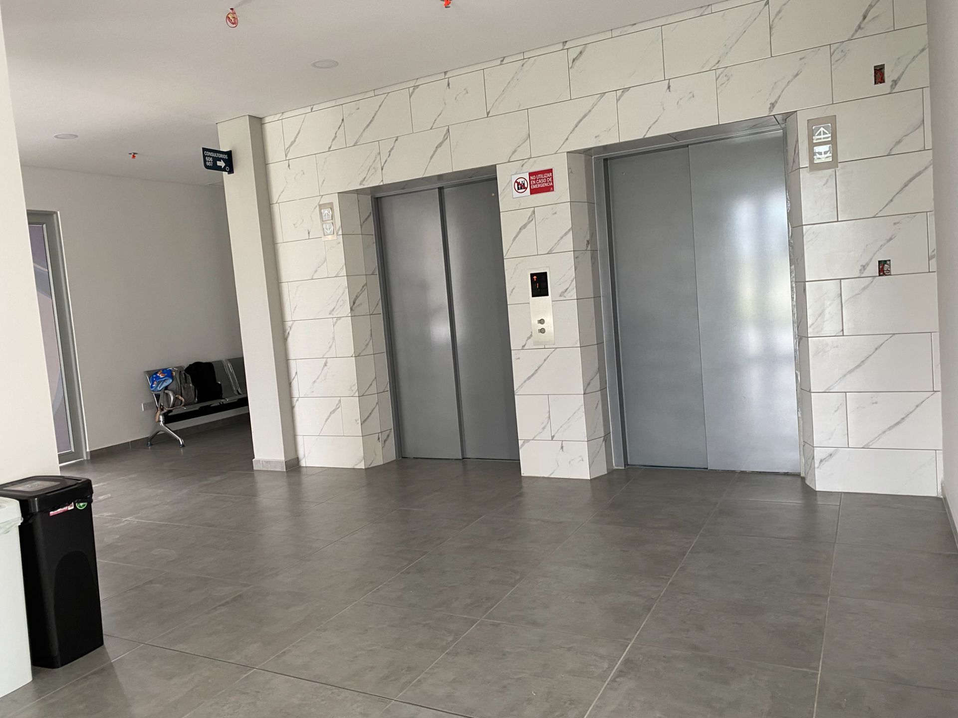 se vende consultorio en el sector de fundadores (2).JPG