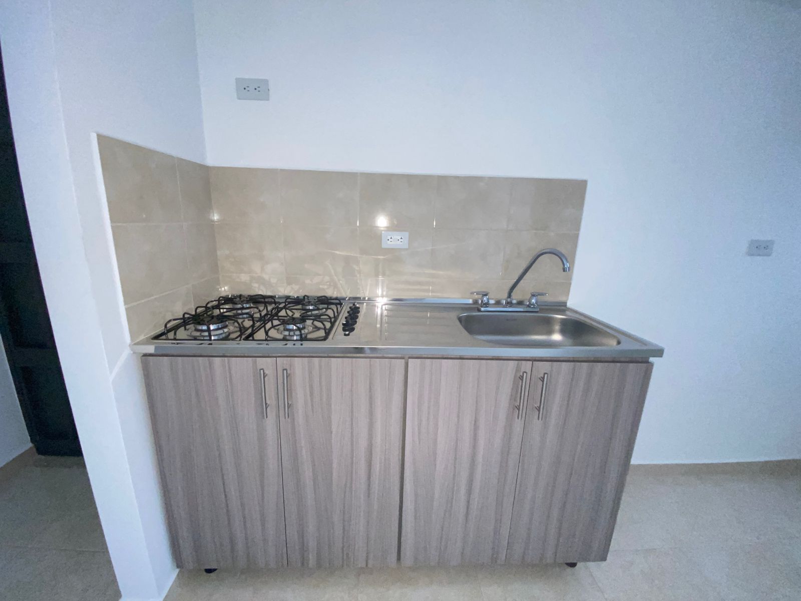 3. Se Vende San Luis Rey  305 t A (2).jpeg