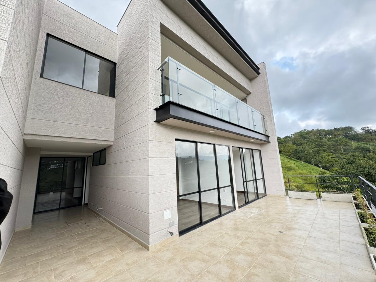 SE VENDE CASA EL JORDAN 1..jpg