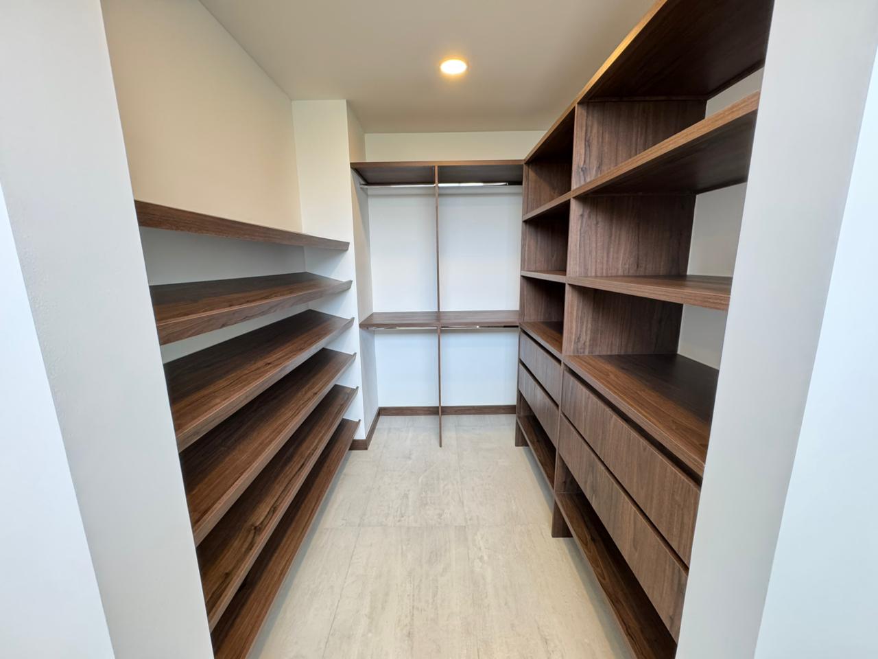 SE VENDE CASA EL JORDAN 6..jpg