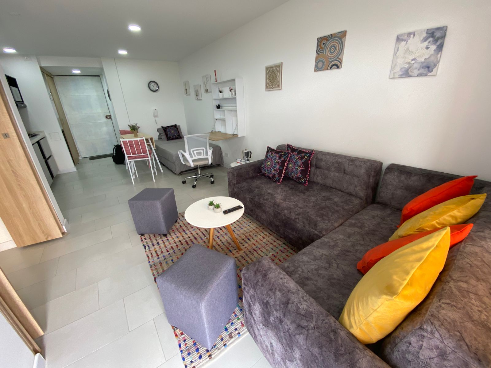 2. SE VENDE APARTAESTUDIO HITO 18 804 (12).jpeg