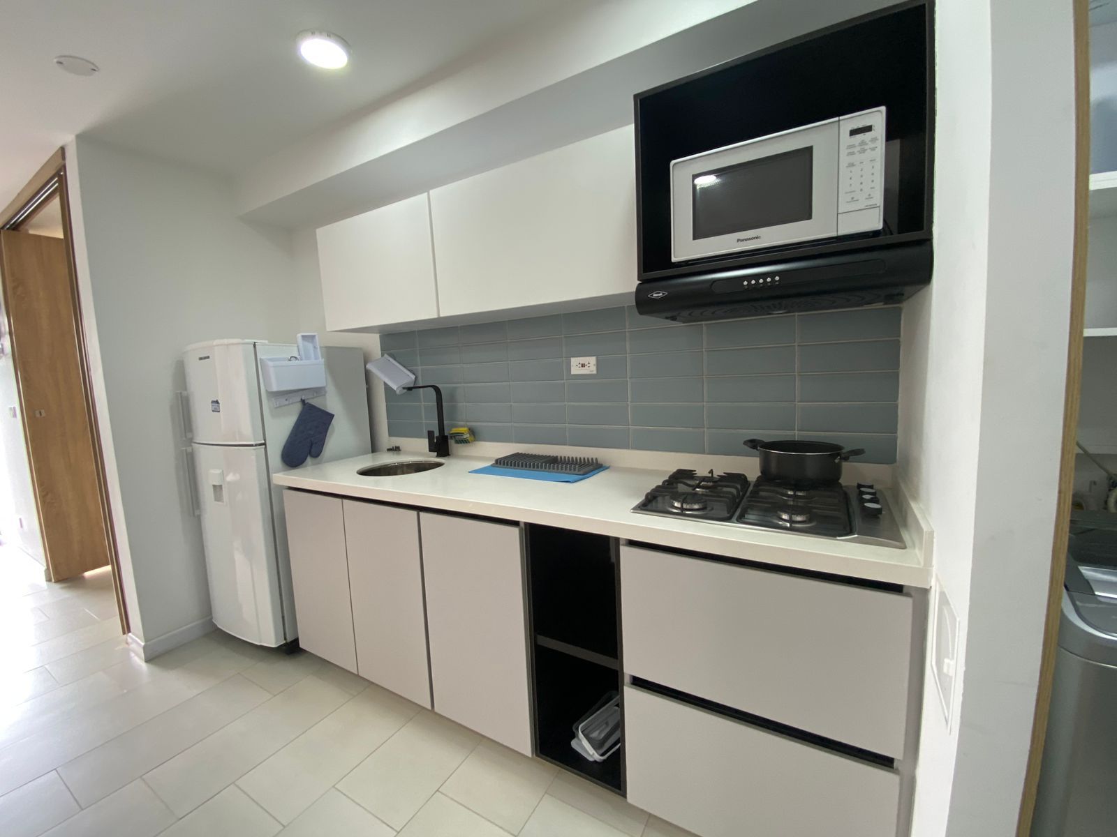 3. SE VENDE APARTAESTUDIO HITO 18 804 (6).jpeg