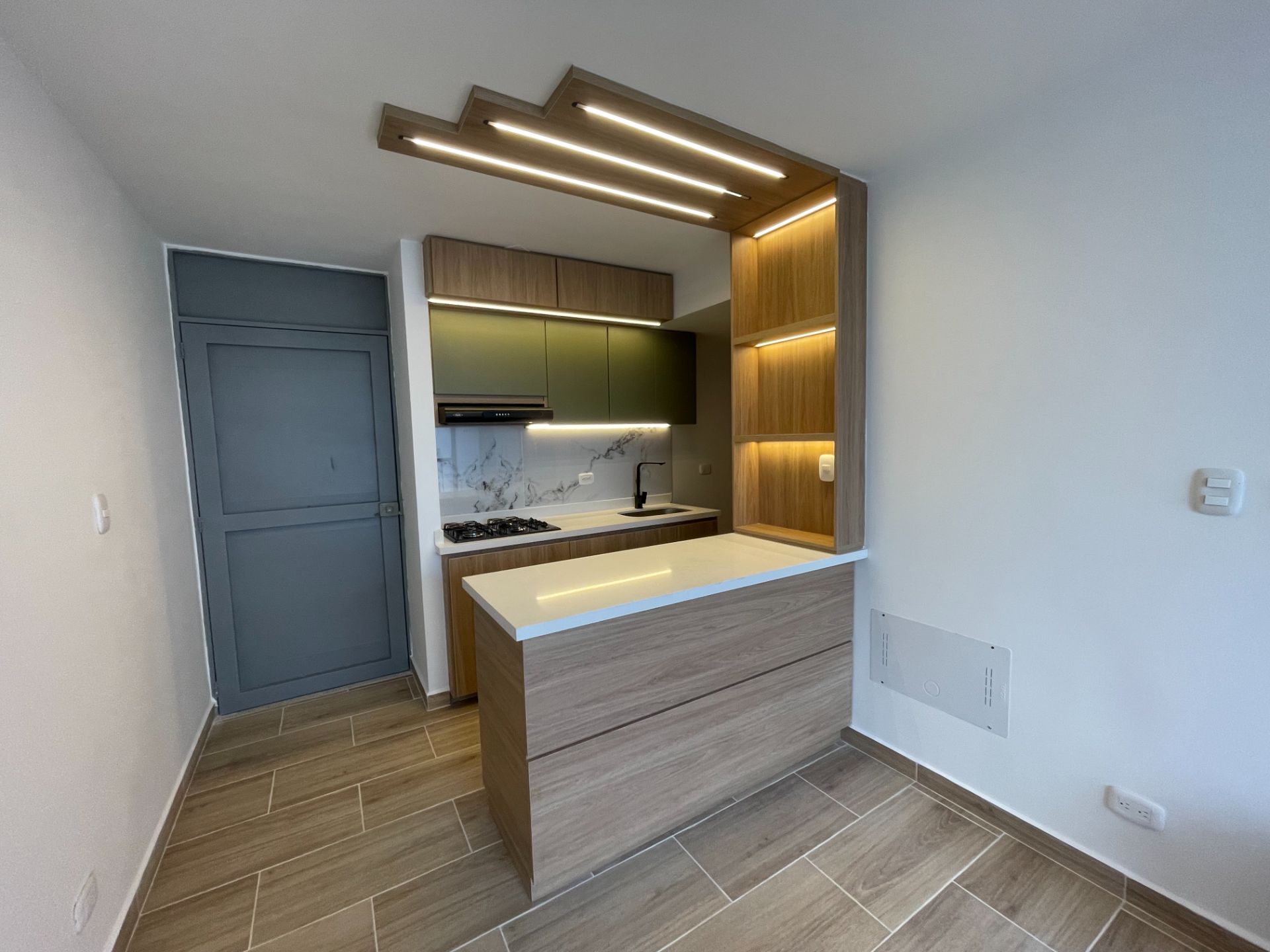 1. SE ARRIENDA APTO MEDITERRANEO 1405 T 4  (1).JPG