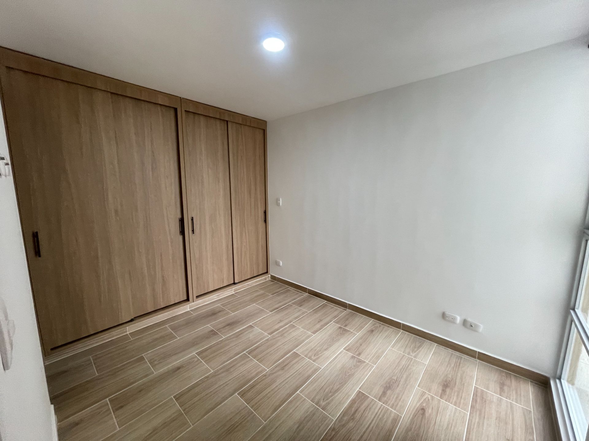 6. SE ARRIENDA APTO MEDITERRANEO 1405 T 4  (18).JPG