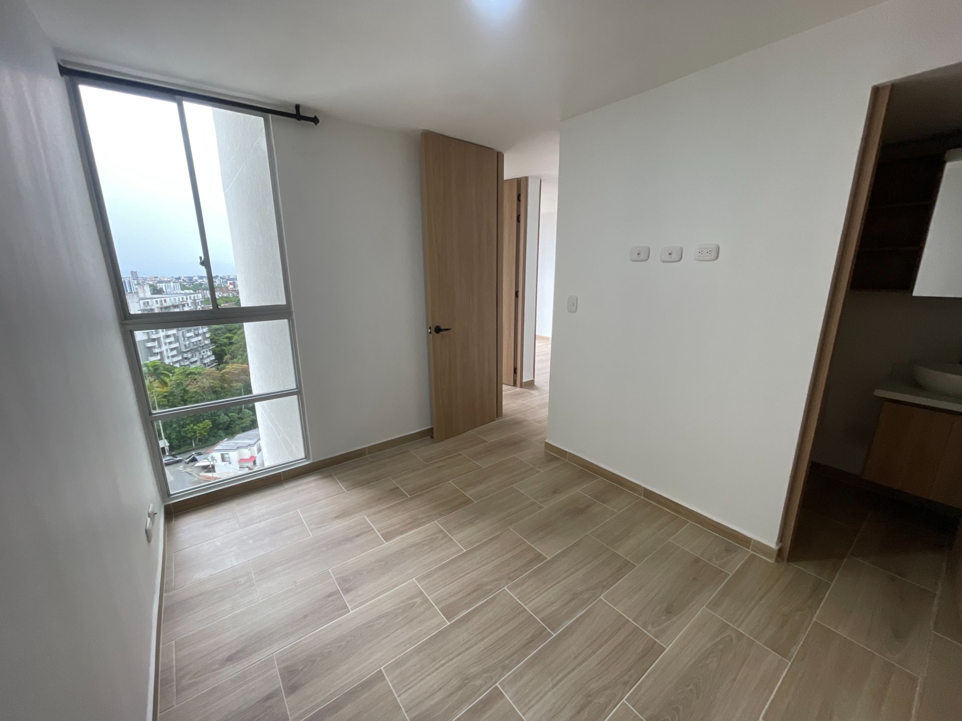 9. SE ARRIENDA APTO MEDITERRANEO 1405 T 4  (20).JPG