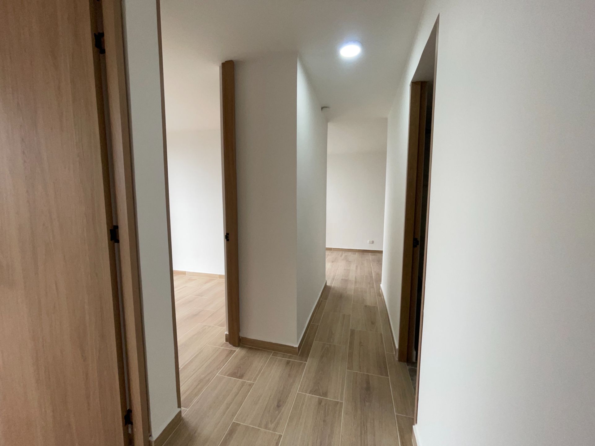 15. SE ARRIENDA APTO MEDITERRANEO 1405 T 4  (42).JPG