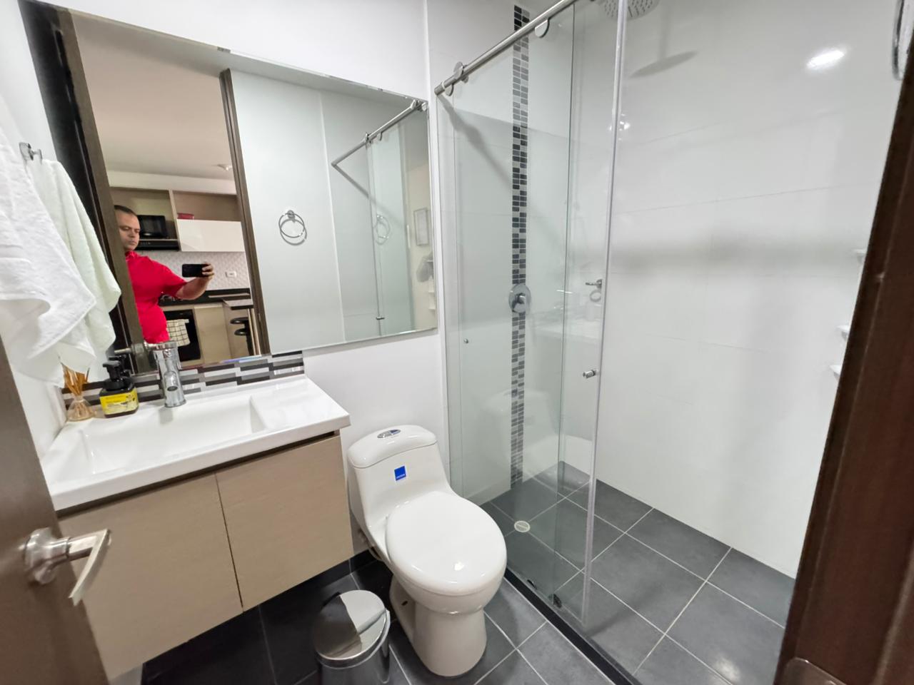 HERMOSO APARTAMENTO EN CLUB HOUSE (2).jpg