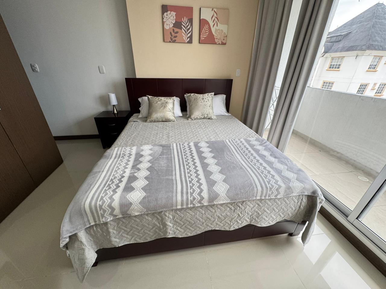 HERMOSO APARTAMENTO EN CLUB HOUSE (4).jpg