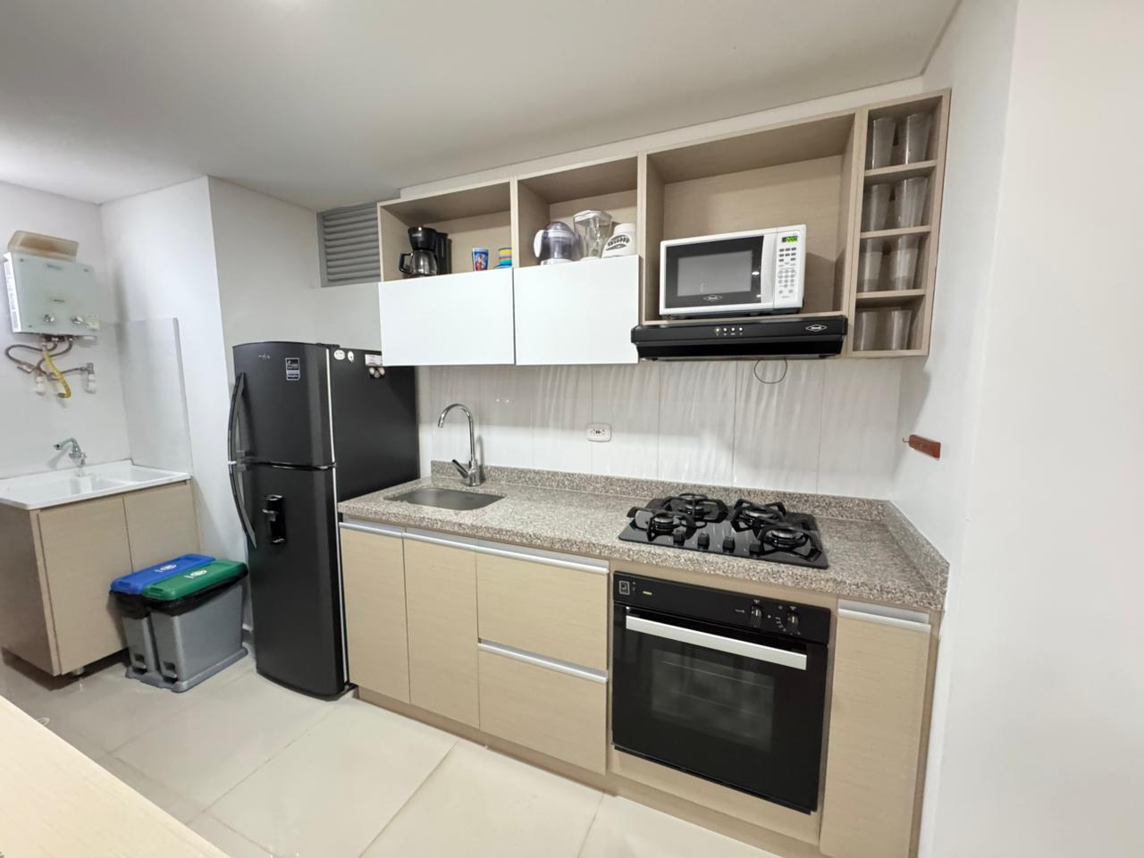 HERMOSO APARTAMENTO EN EL EDIFICIO CLUB HOUSE (6).jpg