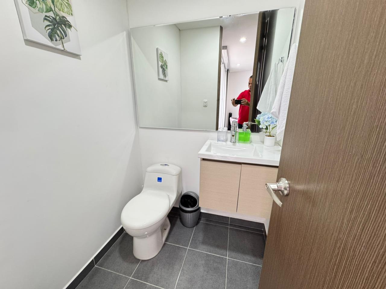 HERMOSO APARTAMENTO EN EL EDIFICIO CLUB HOUSE (59).jpg