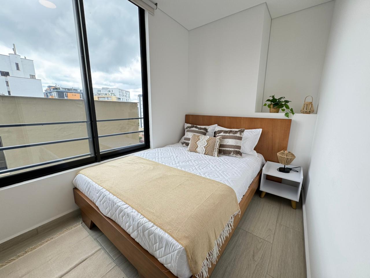 HERMOSO APARTAMENTO EN EL SECTOR DE LAURELES (54).jpg