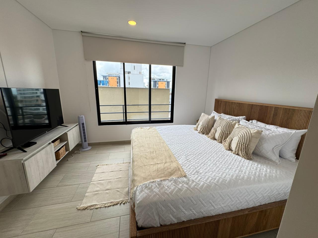 HERMOSO APARTAMENTO EN EL SECTOR DE LAURELES (27).jpg