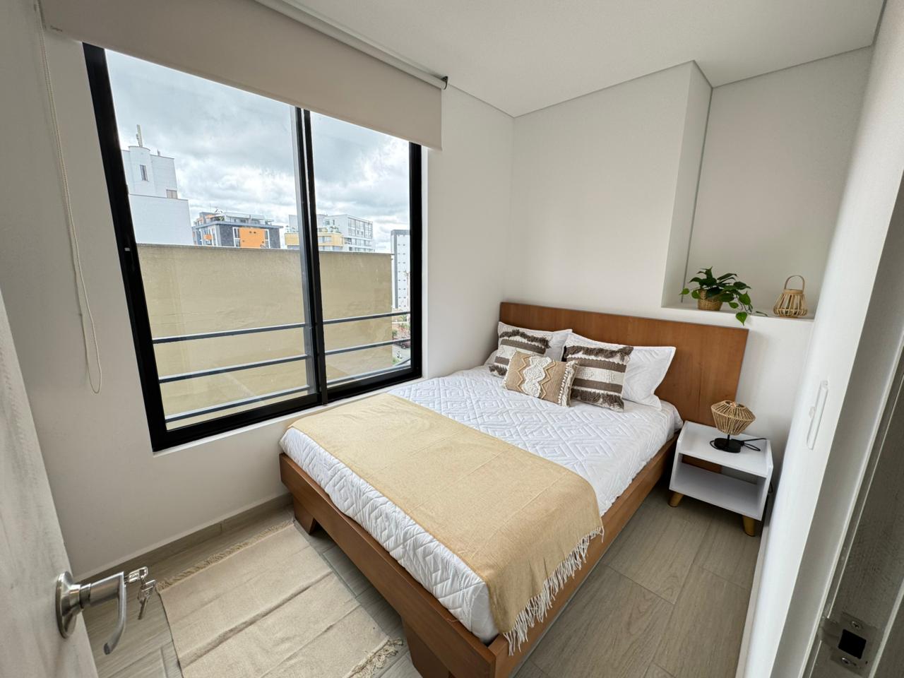 HERMOSO APARTAMENTO EN EL SECTOR DE LAURELES (38).jpg