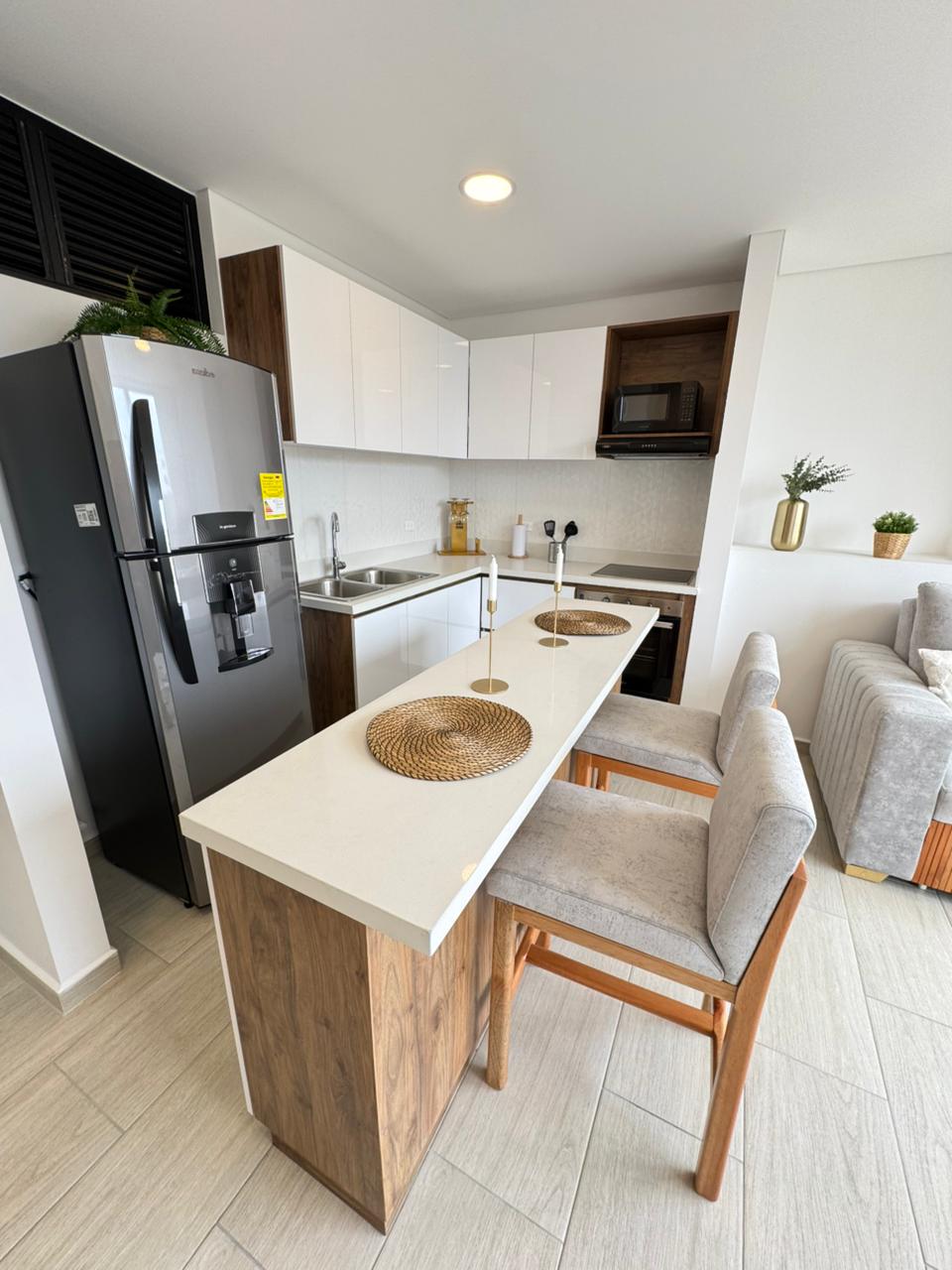 HERMOSO APARTAMENTO EN EL SECTOR DE LAURELES (41).jpg