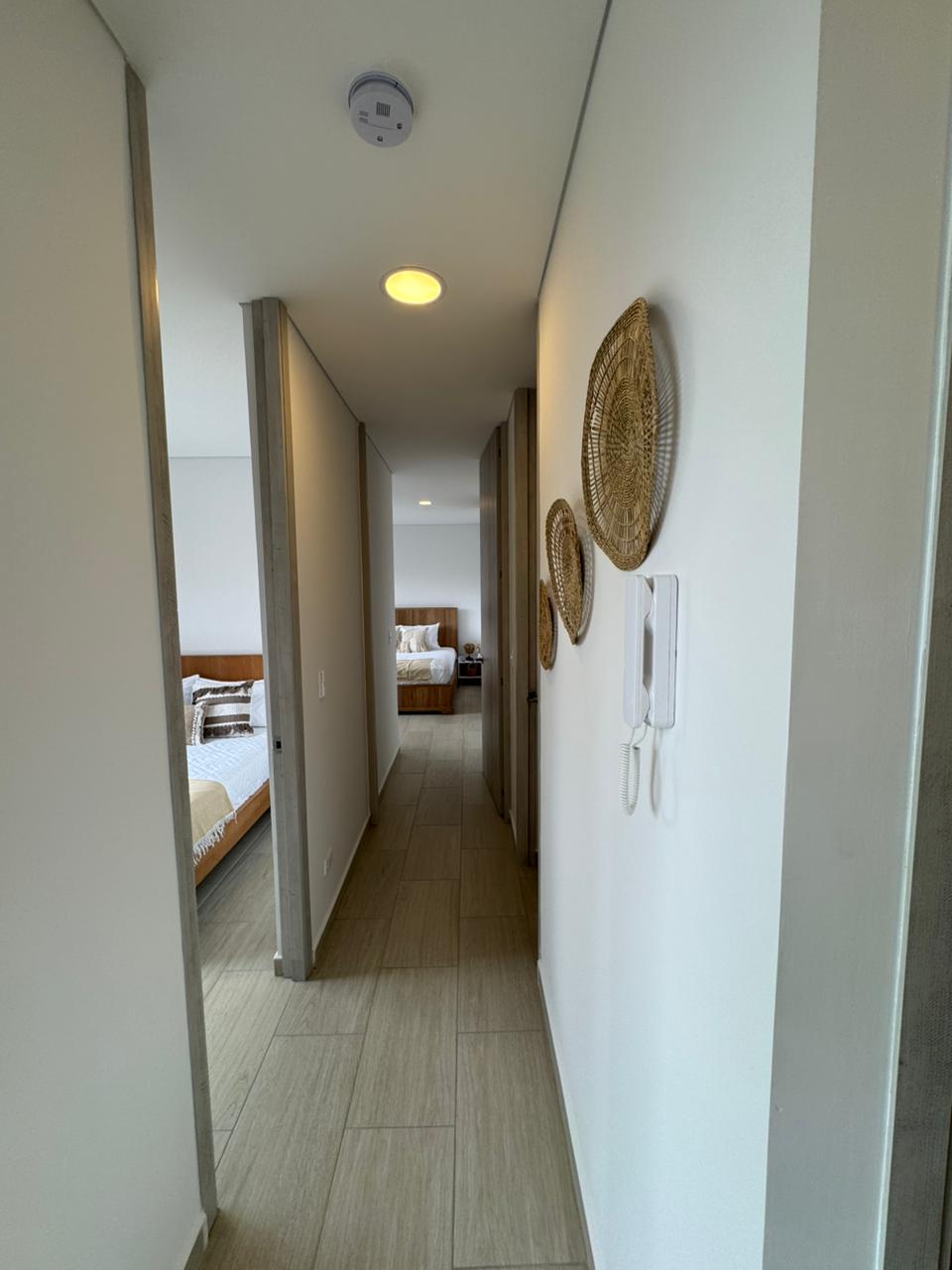 HERMOSO APARTAMENTO EN EL SECTOR DE LAURELES (22).jpg