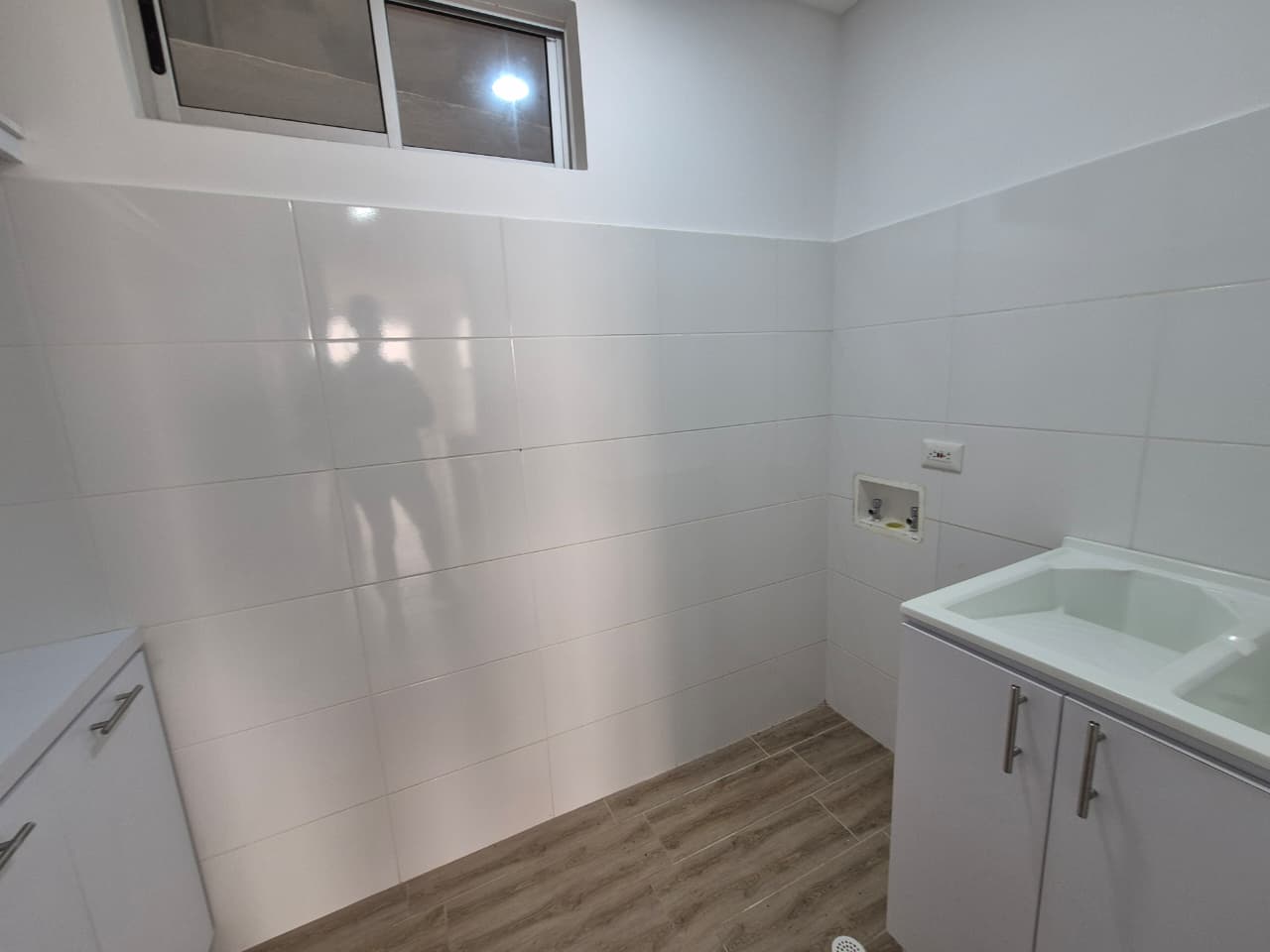 SE VENDE APTO EN LA CASTELLANA 7..jpg