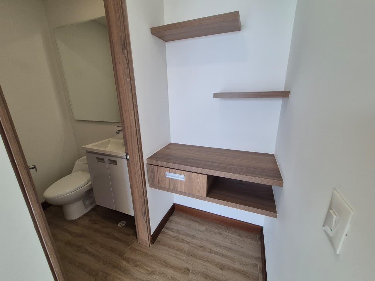 SE VENDE APTO EN LA CASTELLANA 10..jpg