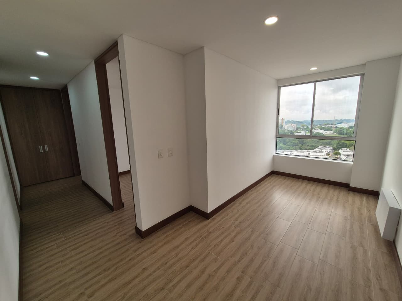 SE VENDE APTO EN LA CASTELLANA 12..jpg