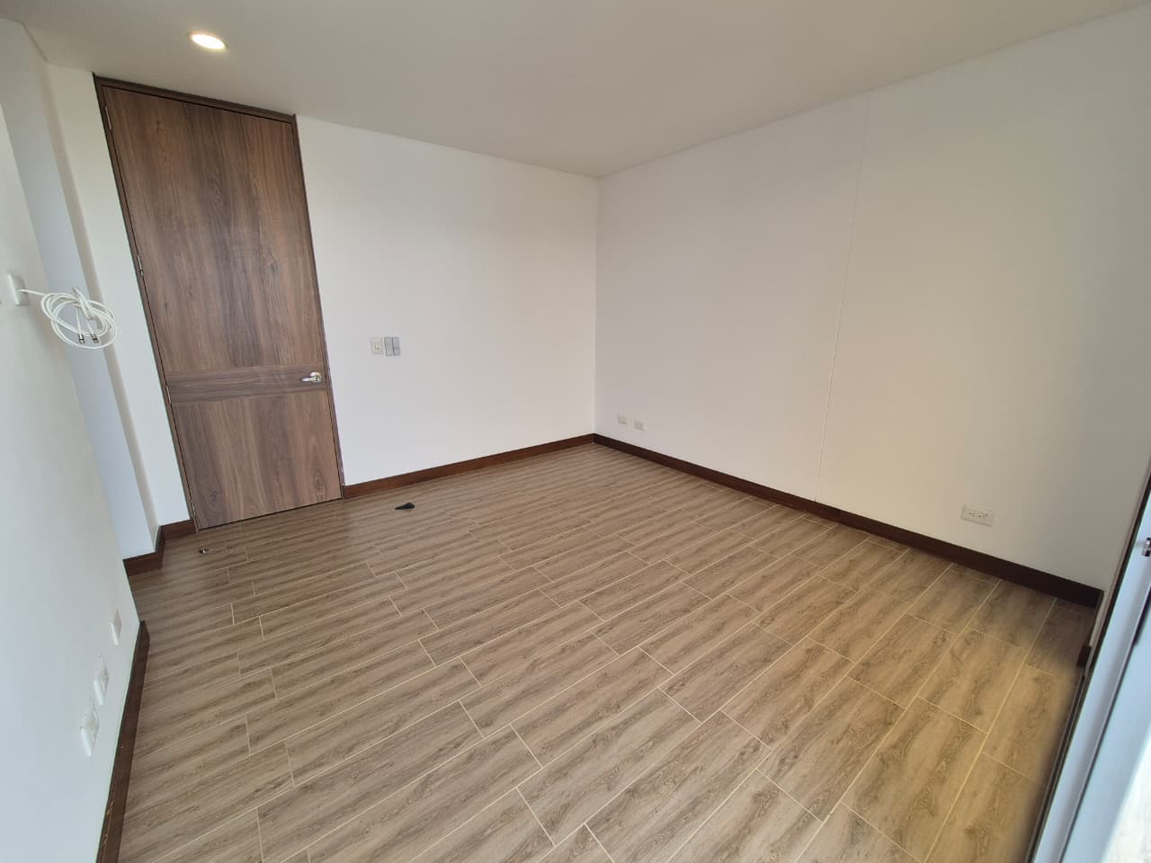 SE VENDE APTO EN LA CASTELLANA 15..jpg