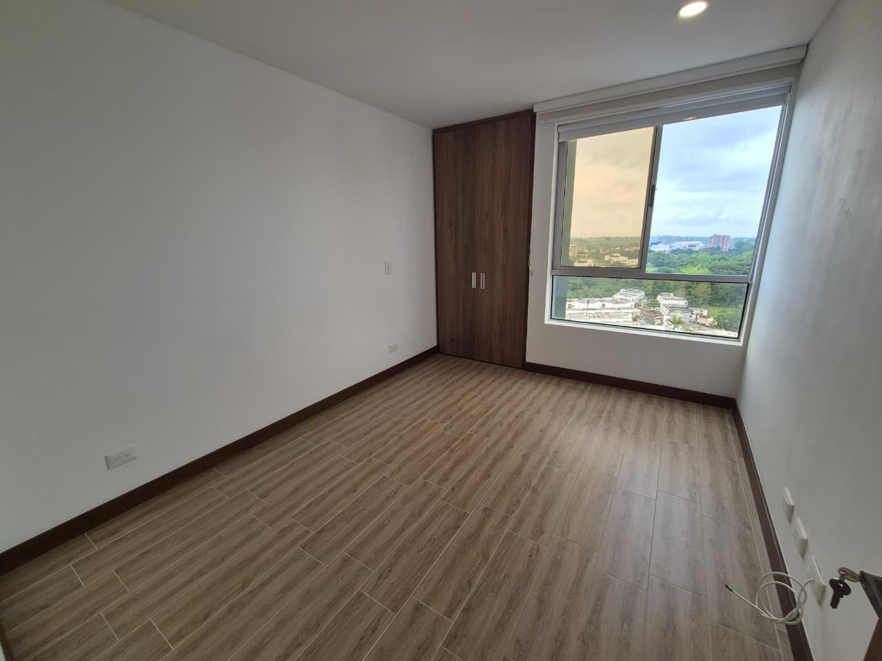 SE VENDE APTO EN LA CASTELLANA 22..jpg