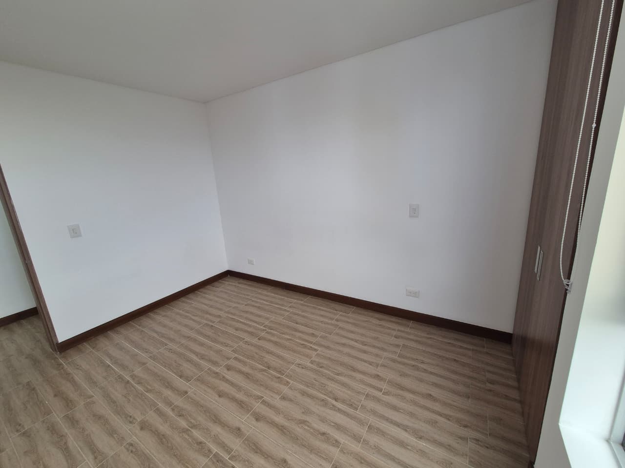 SE VENDE APTO EN LA CASTELLANA 23..jpg