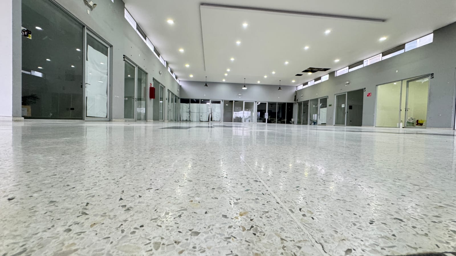 1. LOCALES MIRADOR DEL QUINDIO (7).jpeg