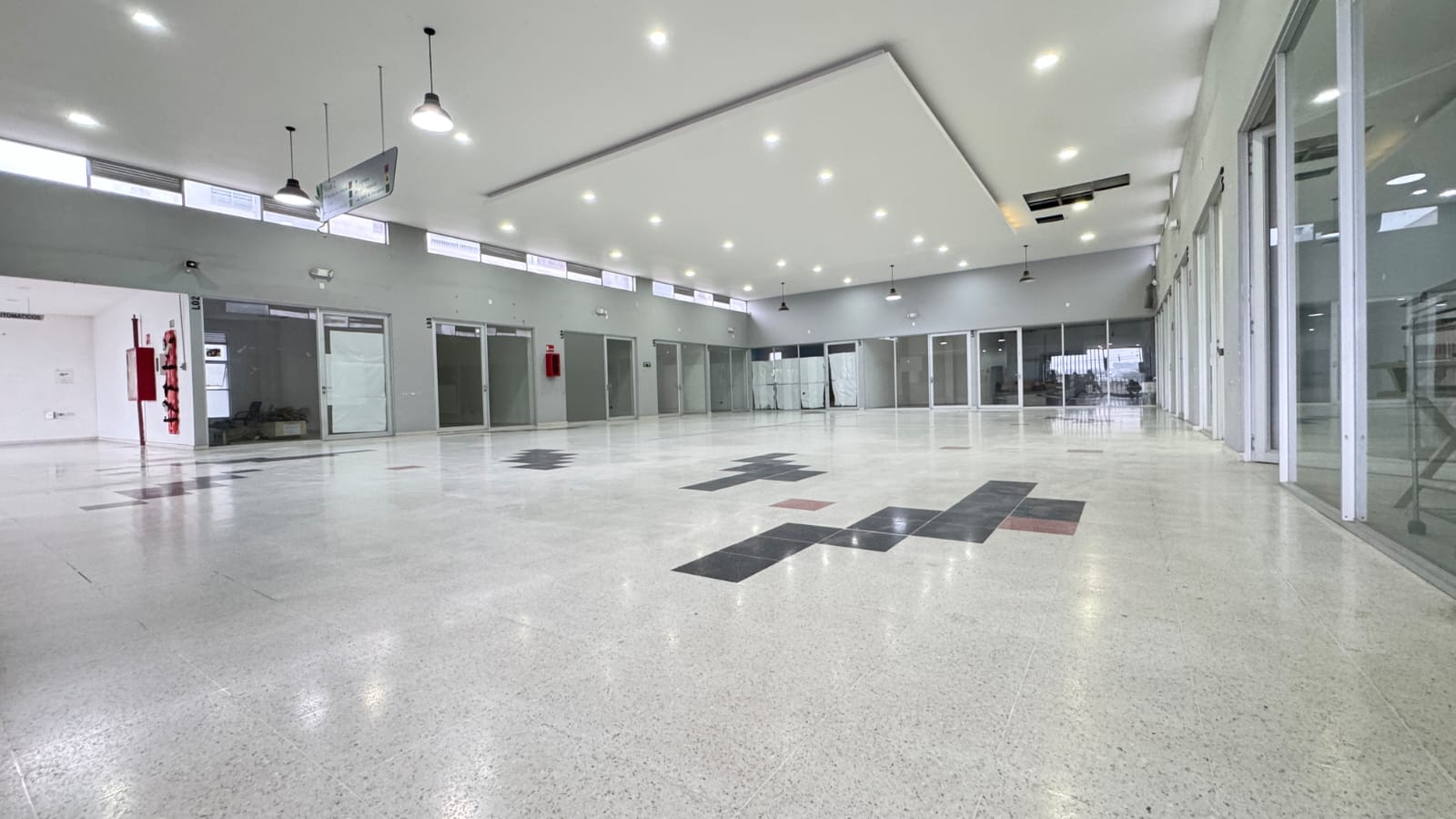 2. LOCALES MIRADOR DEL QUINDIO (11).jpeg