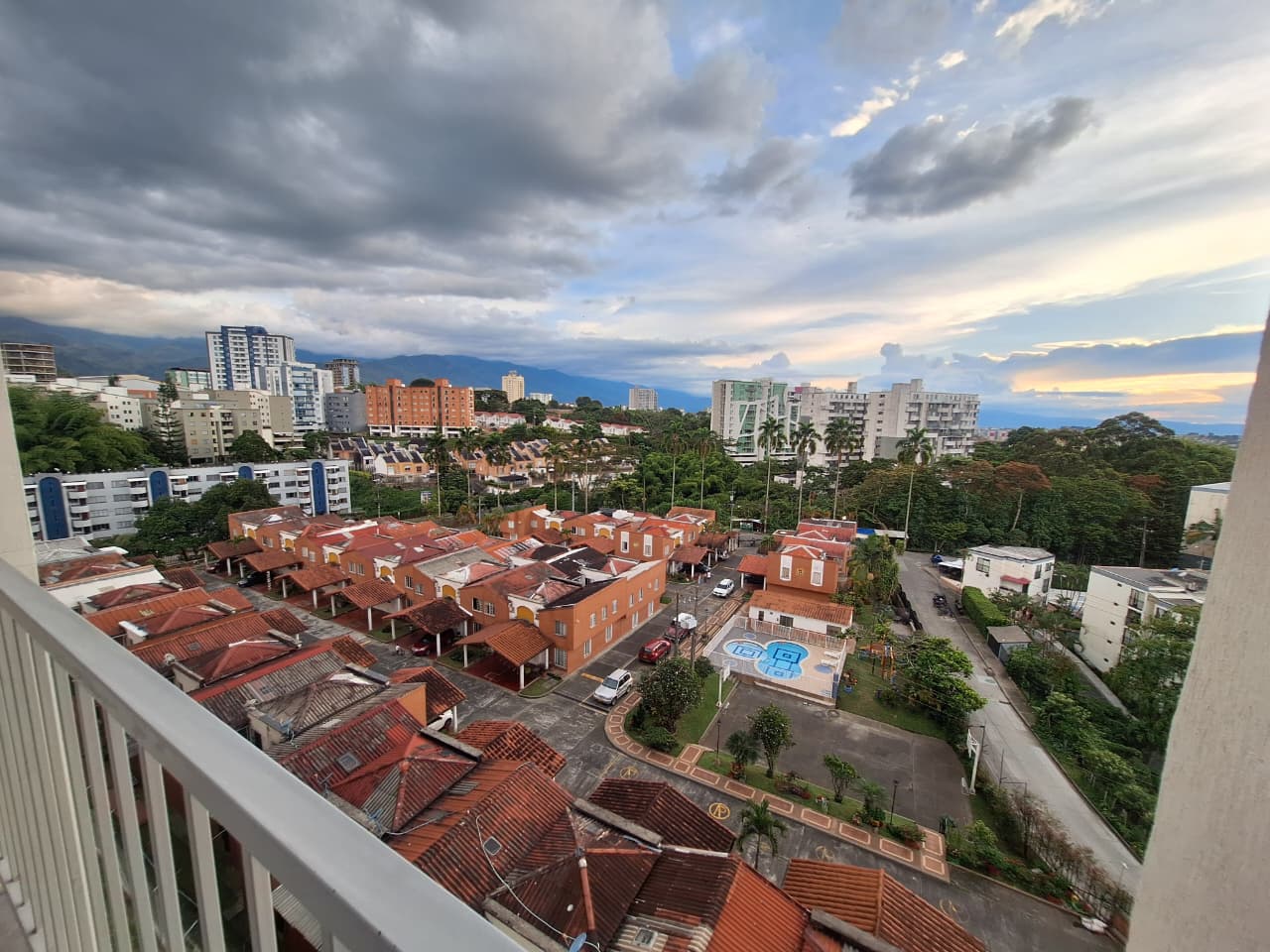 SE ALQUILA APTO EN AV 19 NORTE 3..jpg