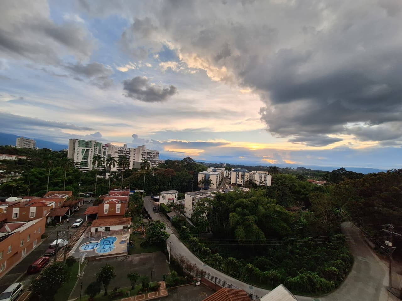 SE ALQUILA APTO EN AV 19 NORTE 5..jpg