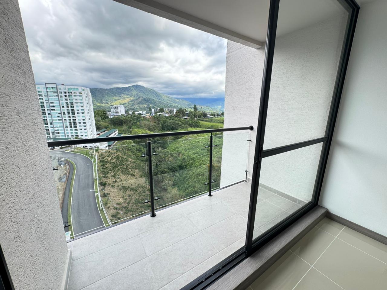 SE VENDE Y SE ALQUILA  3..jpg