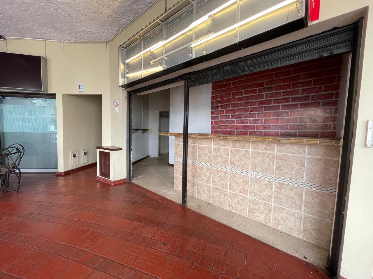 2. LOCAL ED EL BOSQUE (8).jpeg