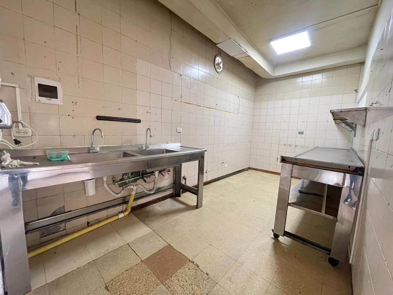 10. LOCAL ED EL BOSQUE (11).jpeg