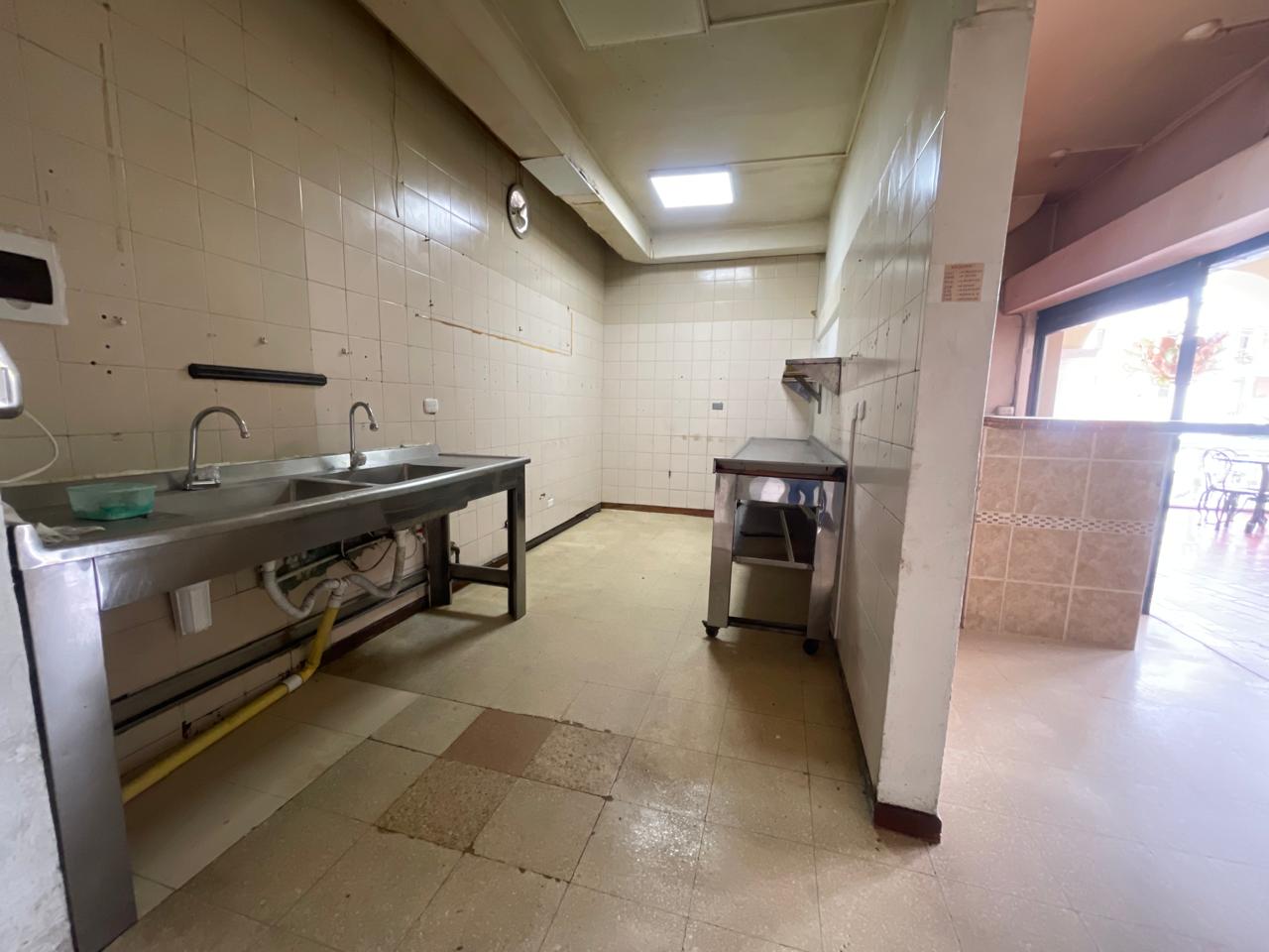 16. LOCAL ED EL BOSQUE (21).jpeg