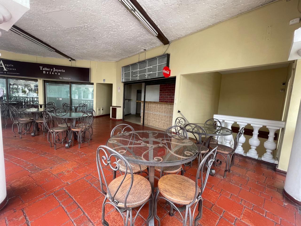 23. LOCAL ED EL BOSQUE (24).jpeg