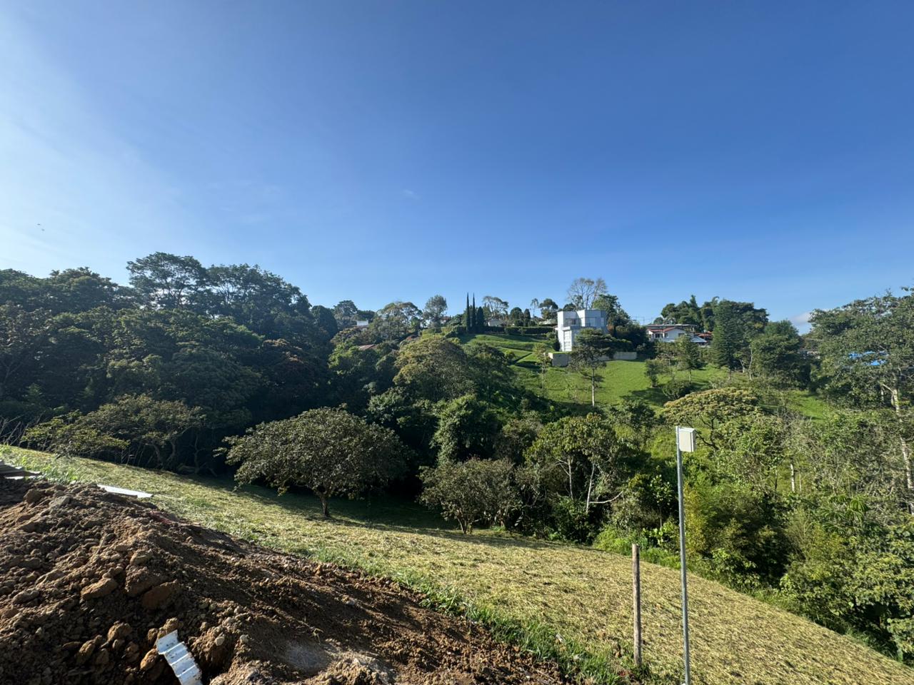 SE VENDE CASA CAMPESTRE  11..jpg