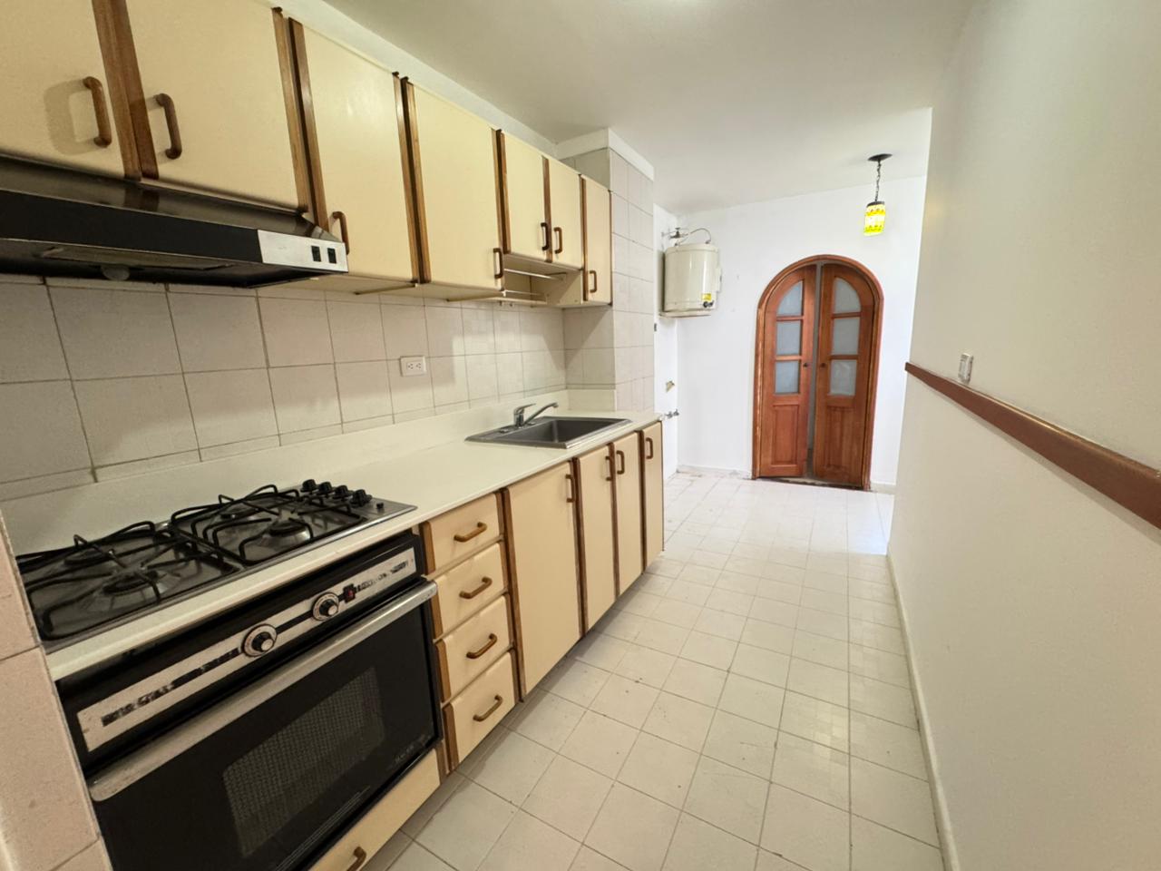 SE VENDE APTO  11..jpg