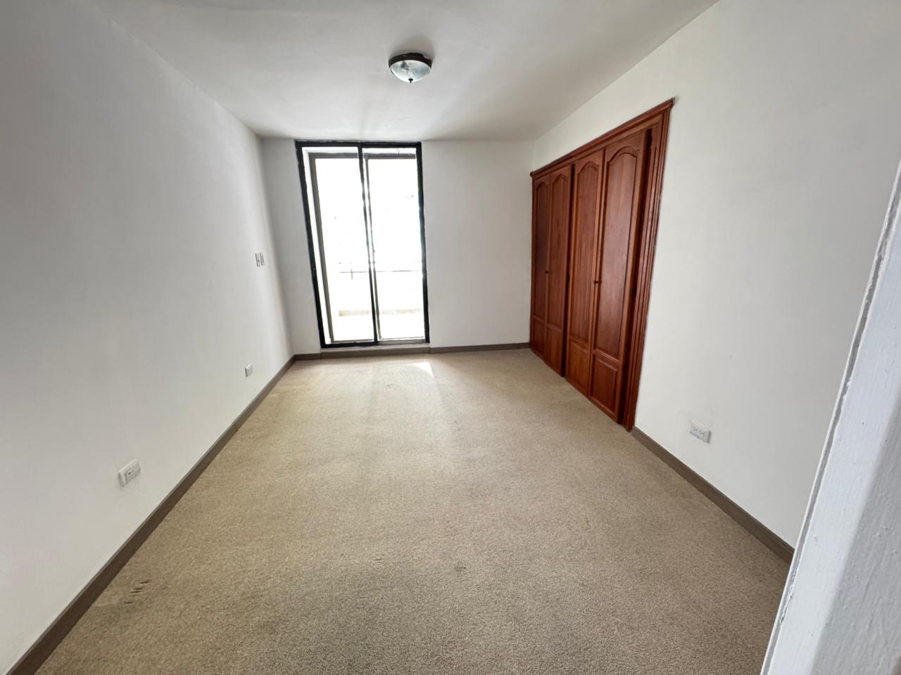 SE VENDE APTO  17..jpg