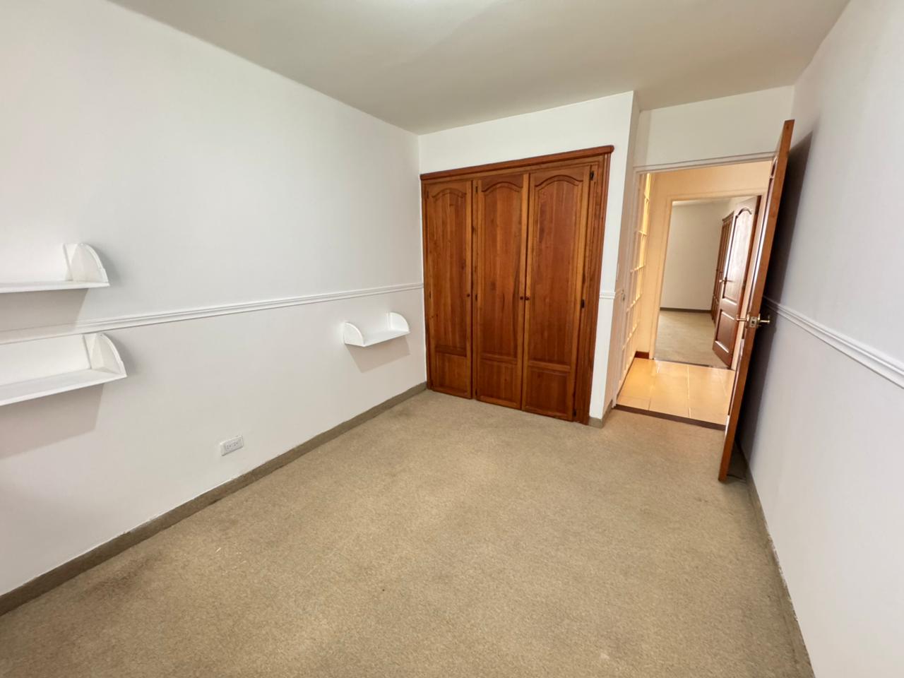 SE VENDE APTO  25..jpg