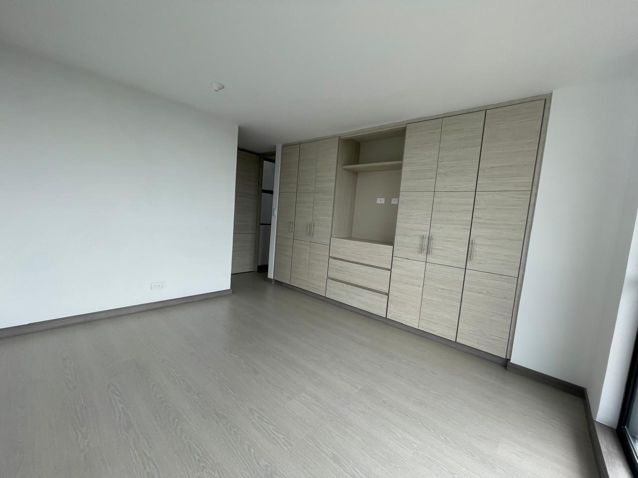 APTO EL CORTIJO ELITE 12..jpeg