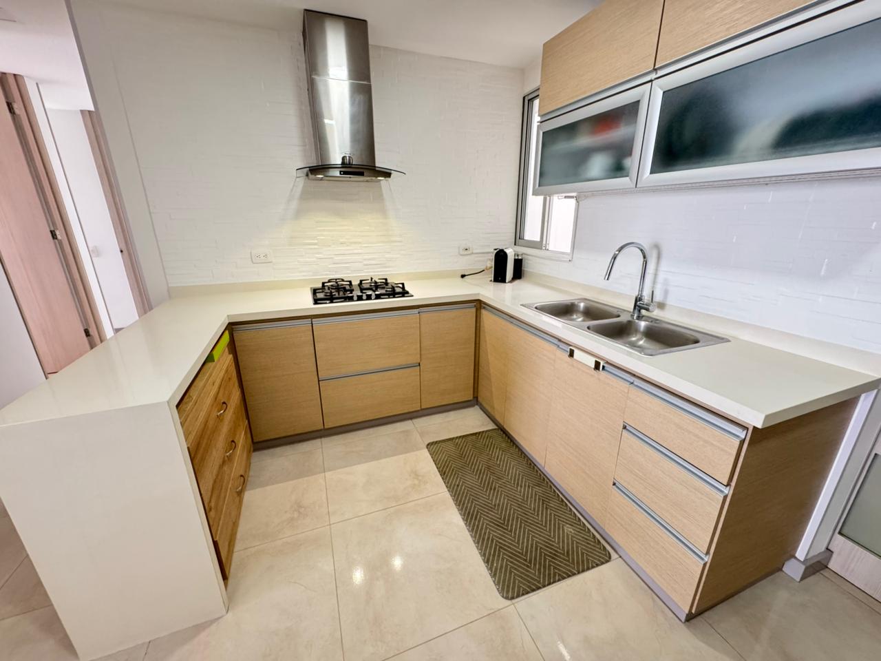 SE VENDE APTO EN AV. 19 NORTE  9..jpeg