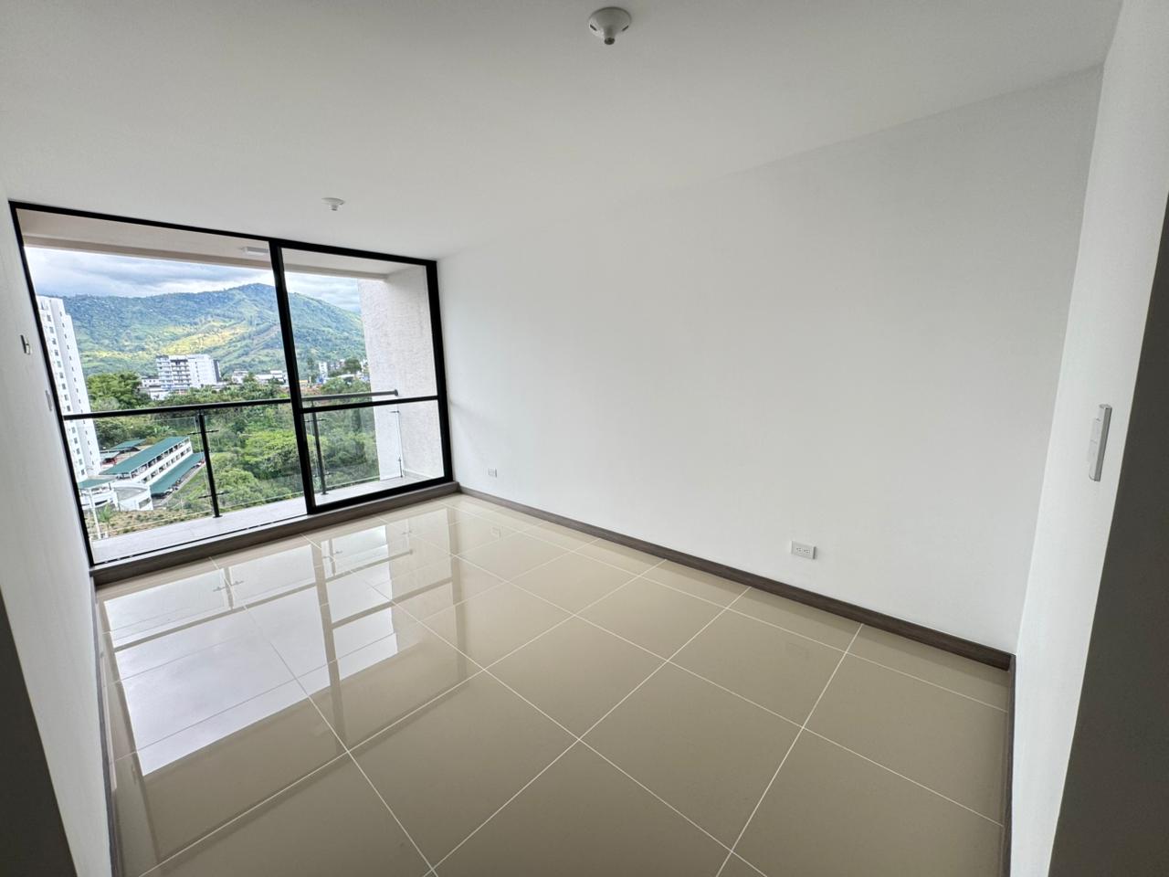 SE VENDE Y SE ALQUILA  1..jpg