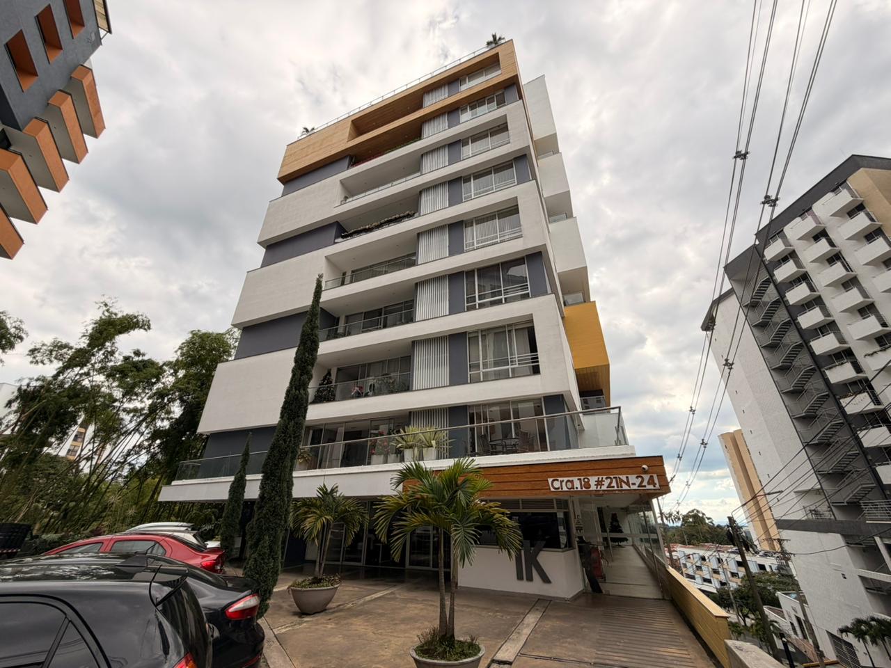 SE VENDE APTO EN LAURELES 15..jpeg