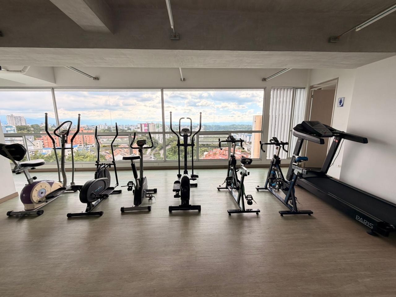 SE VENDE APTO EN LAURELES 19..jpeg